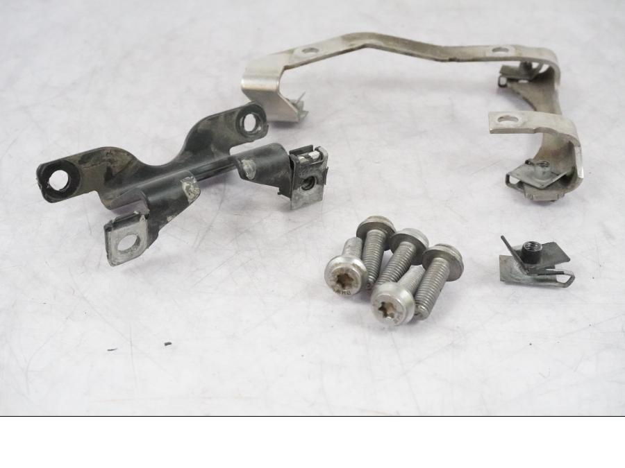 Framsidan på Hasplåt från en BMW R 1250 GSA -2021 motorcykel.