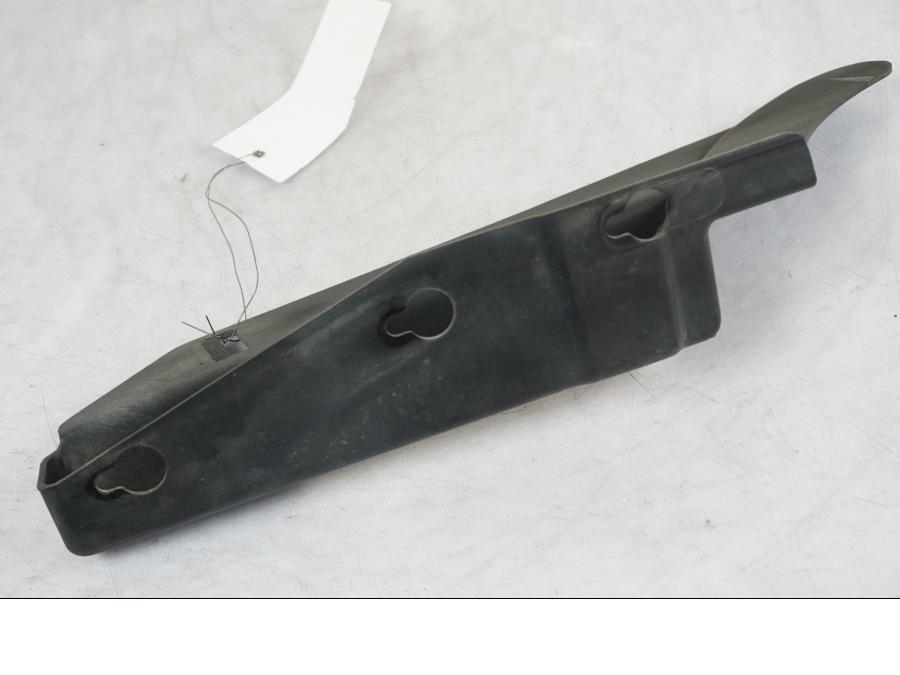 Höger sida på Remskydd från en H-D Sportster 883 XL -2007 motorcykel.