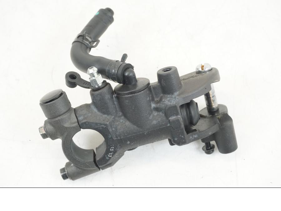 Framsidan på Bromshuvudcylinder från en Yamaha MT-09 -2021 motorcykel.