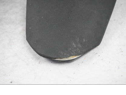 Baksidan på Sadel från en Kawasaki ZX-10R -2008 motorcykel.