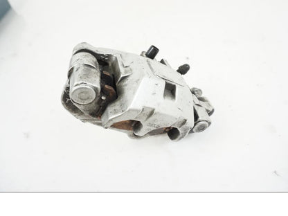 Framsidan på Bromsok från en Yamaha XVS 1100 -2004 motorcykel.