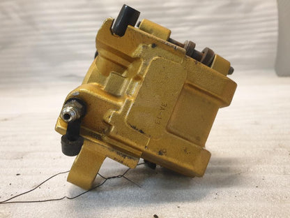 Baksidan på Bromsok från en Honda CBR 900 RR -2003 motorcykel.