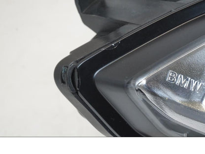 Vänster sida på Strålkastare från en BMW S 1000 XR -2014 motorcykel.