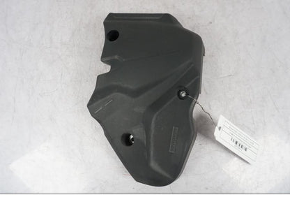 Framsidan på Motorkåpa från en Suzuki GSF 1250 -2010 motorcykel.