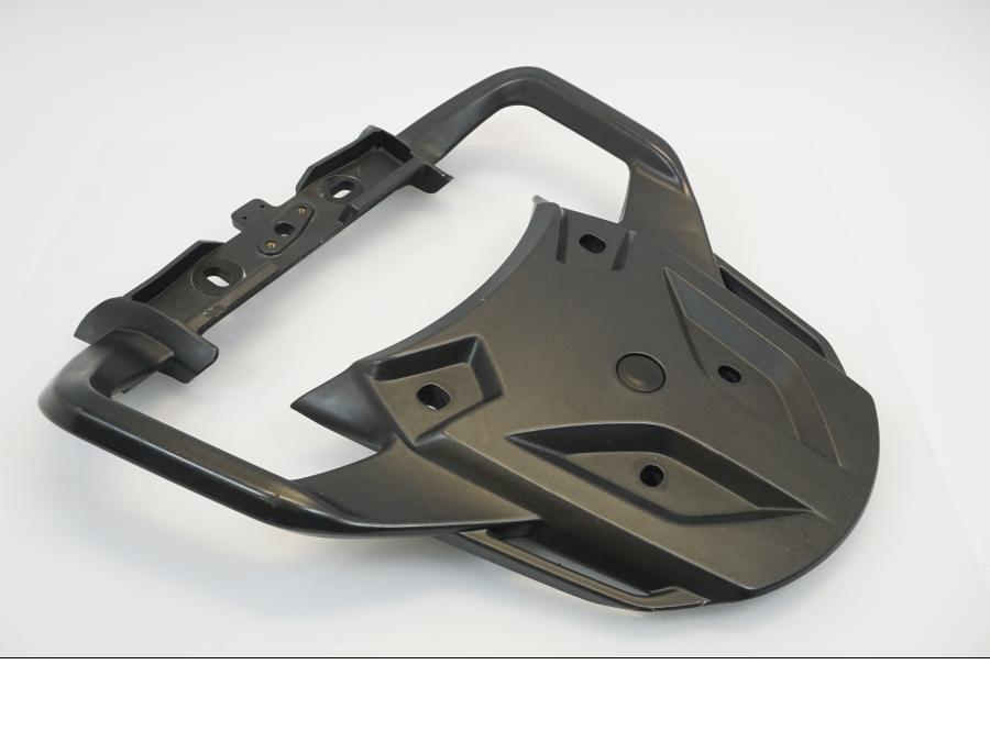 Vänster sida på Pakethållare från en Triumph Sprint GT -2011 motorcykel.