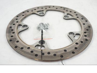 Vänster sida på Bromsskiva från en BMW R 1250 GS -2021 motorcykel.