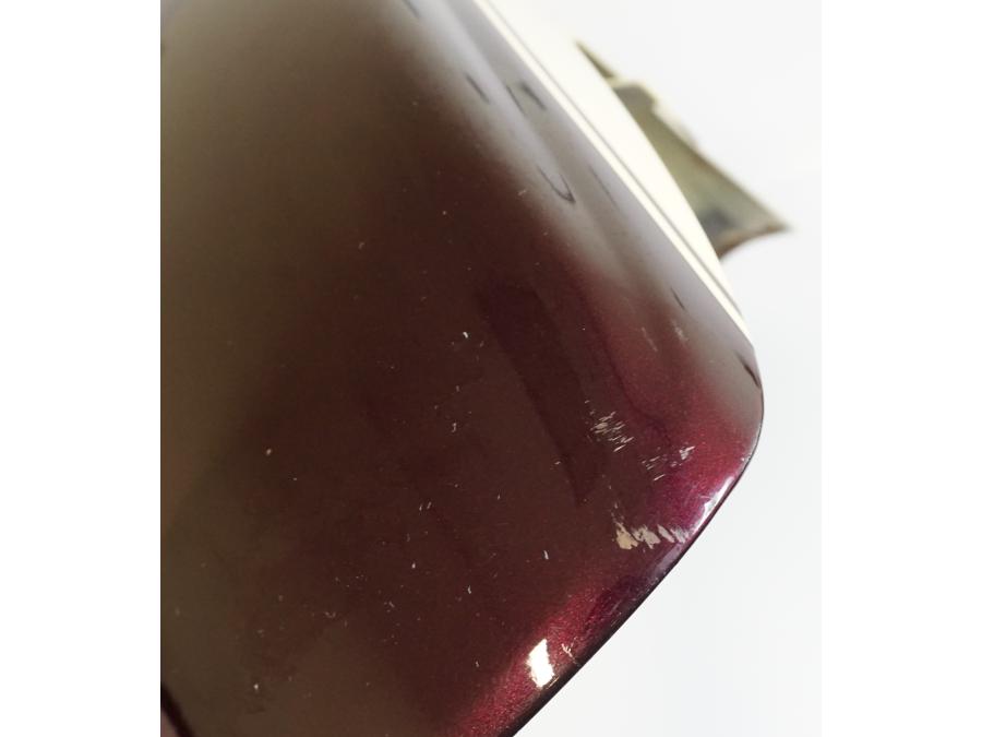 Snett uppifrån på Framskärm från en Kawasaki VN 1500 Classic Tourer -2000 motorcykel.