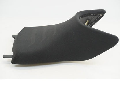 Baksidan på Sadel från en KTM 1290 Super Adventure -2021 motorcykel.