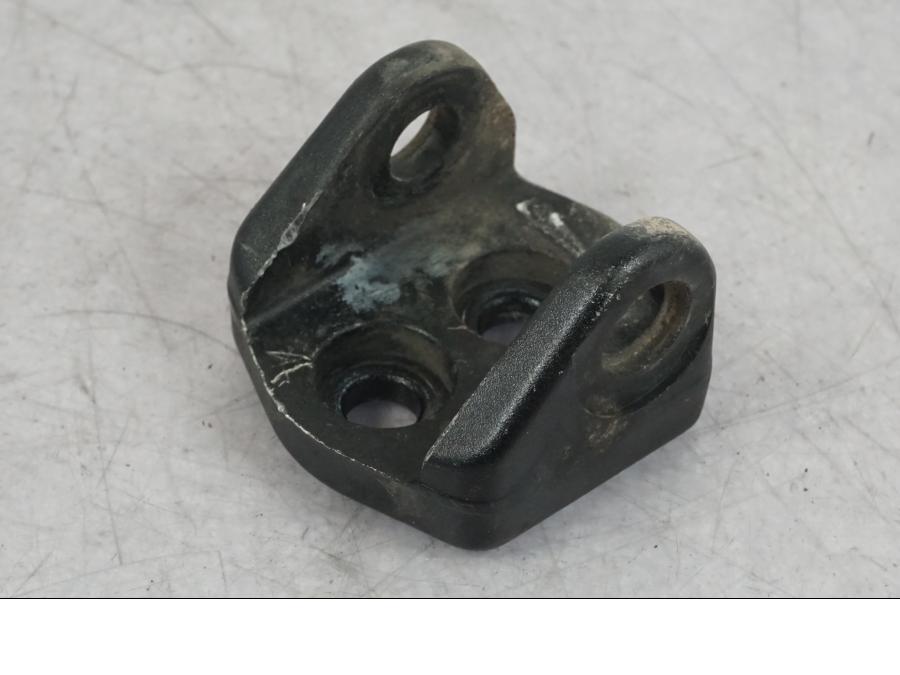 Framsidan på Fotpinnefäste från en KTM 1290 Super Adventure R -2018 motorcykel.