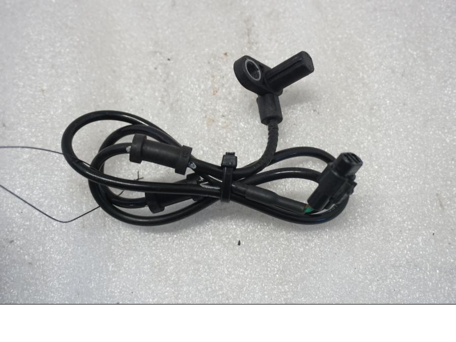 Framsidan på ABS givare från en Suzuki SV 650 -2016 motorcykel.