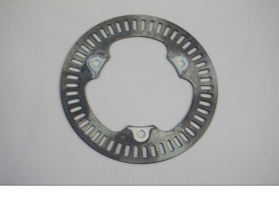 Framsidan på ABS krans från en Suzuki SFV 650 A Gladius -2012 motorcykel.