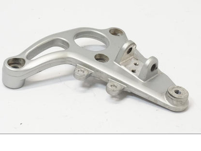 Höger sida på Fotpinnefäste från en BMW R 1150 RS -2004 motorcykel.