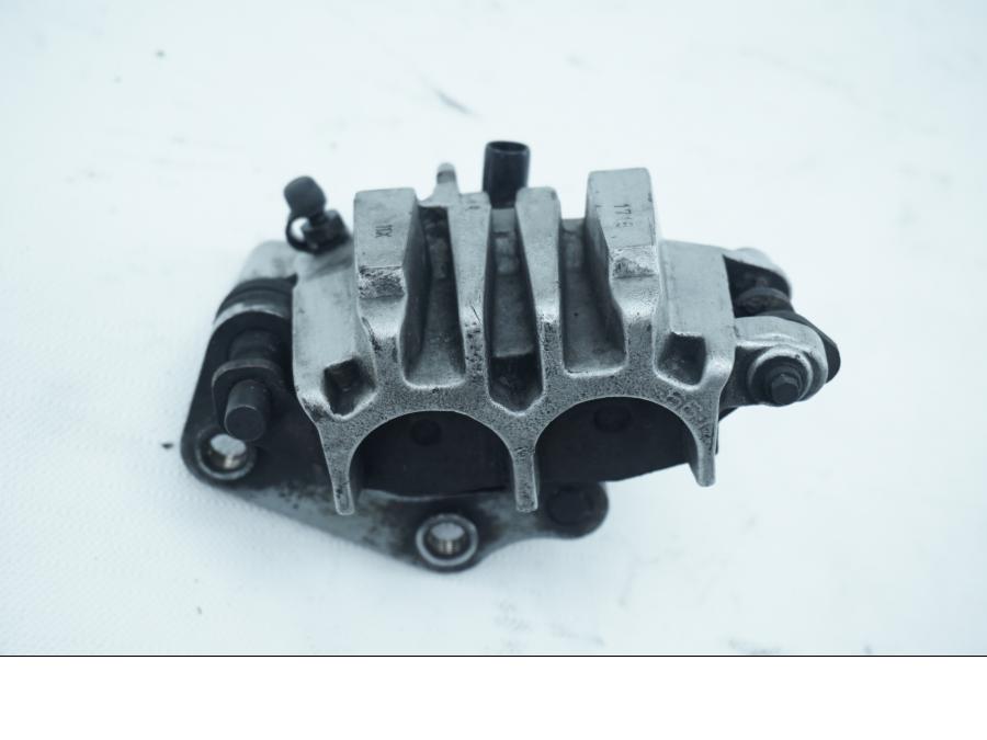 Baksidan på Bromsok från en Kawasaki VN 1500 Classic Tourer -2001 motorcykel.