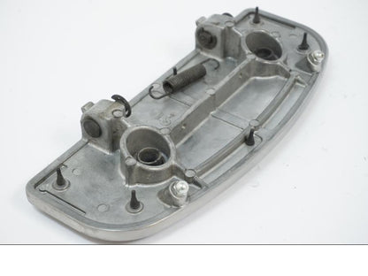 Snett nerifrån på Fotplatta från en Kawasaki VN 1500 -2002 motorcykel.