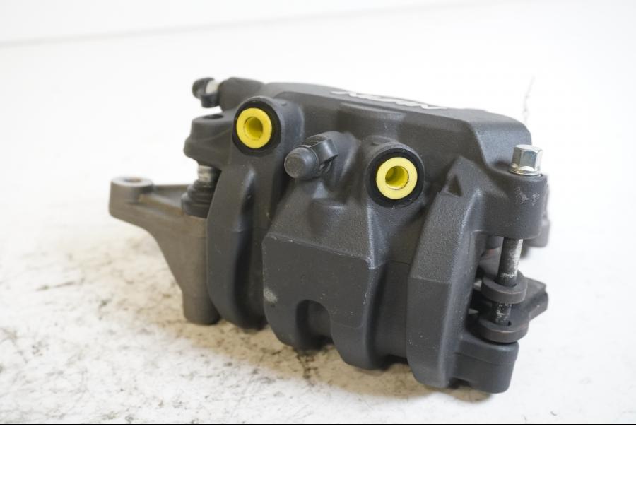 Baksidan på Bromsok från en Honda CB 1000 R -2010 motorcykel.