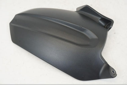 Framsidan på Svingskärm från en Triumph Speed Triple -2021 motorcykel.