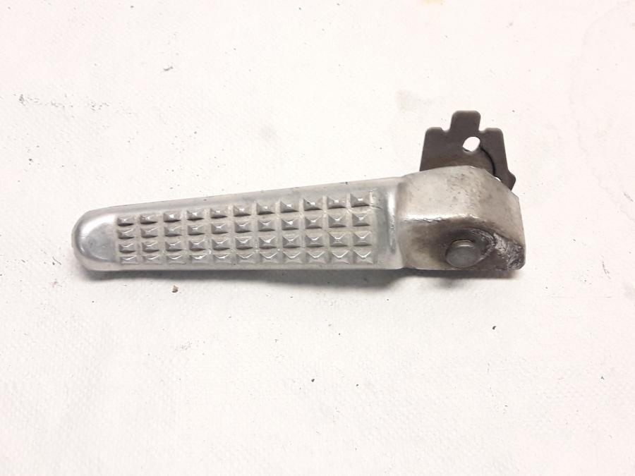 Framsidan på Fotpinne från en Honda CBR 600 -1997 motorcykel.