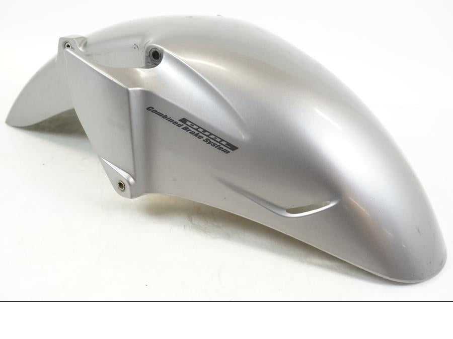 Framsidan på Framskärm från en Honda ST 1300 -2002 motorcykel.