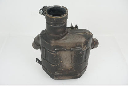 Vänster sida på Mellanburk från en Suzuki GSX-R 1000 -2008 motorcykel.