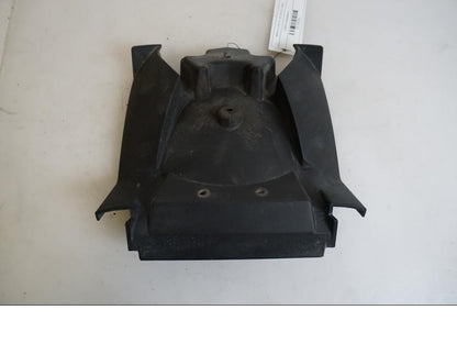 Framsidan på Bakskärm från en BMW K 1200 S -2007 motorcykel.