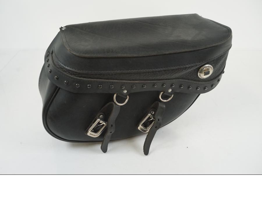 Framsidan på Väska från en Universal Universal -0 moped.