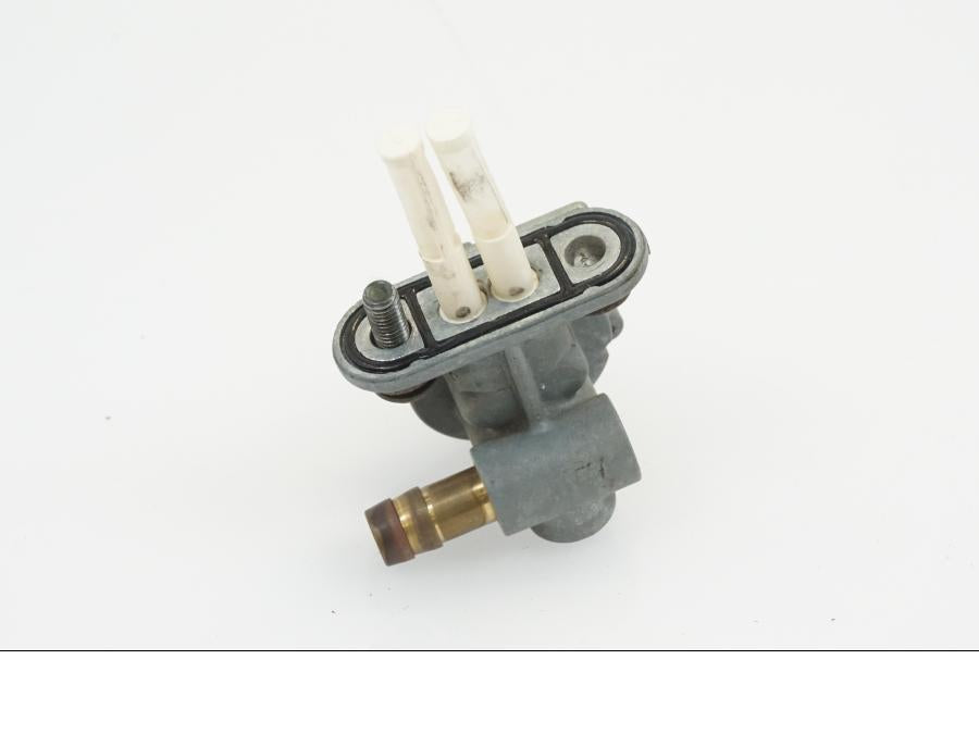 Baksidan på Bensinkran från en Yamaha YZF R6 -2000 motorcykel.