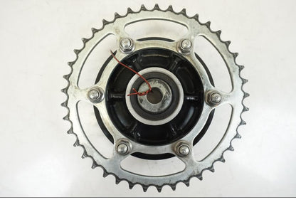 Framsidan på Drevfäste från en Kawasaki NINJA 400 -2020 motorcykel.