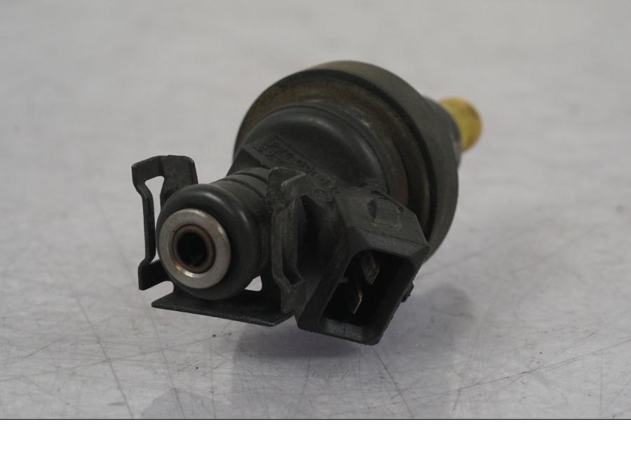 Vänster sida på Spridare från en BMW R 1100 GS -1998 motorcykel.