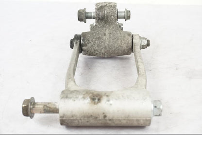 Snett nerifrån på Stötdämparlänkage från en Suzuki GSX-R 750 -2007 motorcykel.