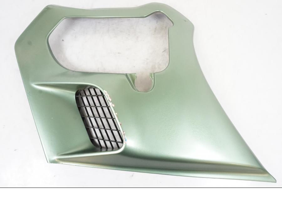 Framsidan på Sidkåpa från en BMW K 1100 LT -1999 motorcykel.