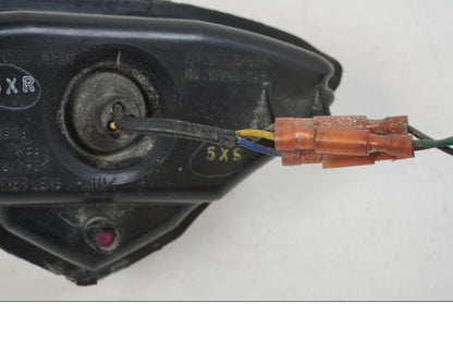 Snett nerifrån på Baklampa från en Yamaha YZF 1000 R1 -2006 motorcykel.