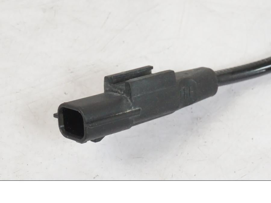 Höger sida på ABS givare från en Suzuki GSX-S 1000 -2017 motorcykel.