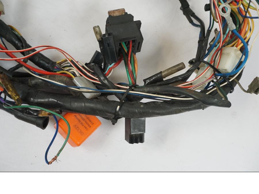 Extrabild3 på Kabelstam från en Aprilia RS 125 -2000 motorcykel.