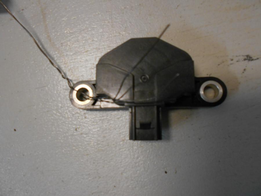 Höger sida på Tilt Sensor från en Honda NC 750 S -2017 motorcykel.