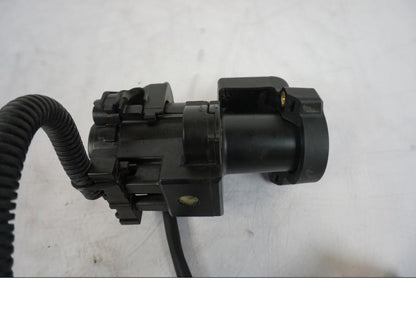 Snett nerifrån på Låssats från en Honda VFR 1200 -2010 motorcykel.