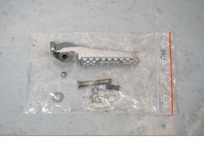 Baksidan på Fotpinne från en Honda CBR 1000 RR -2009 motorcykel.