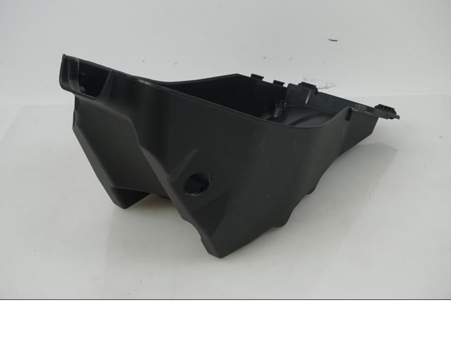 Baksidan på Undertail från en Ducati Desert X -2022 motorcykel.