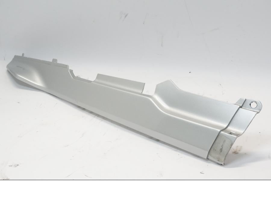 Baksidan på Bakvinge från en BMW R 1150 RS -2004 motorcykel.