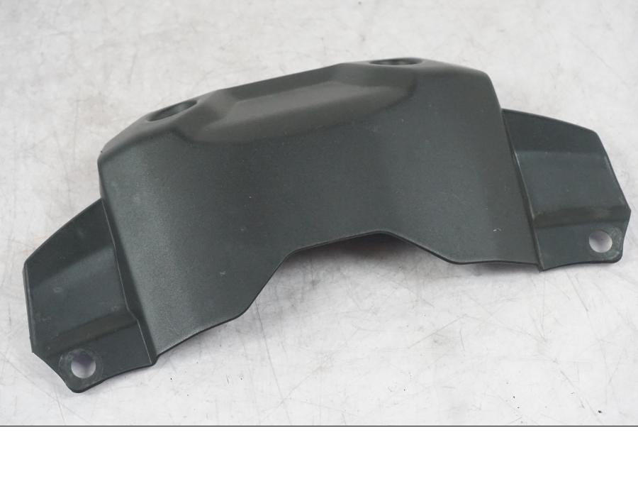 Baksidan på Bensintankskåpa från en Yamaha MT-09 -2016 motorcykel.