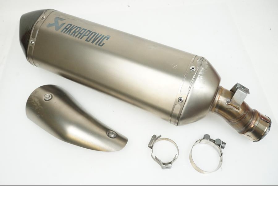 Framsidan på Ljuddämpare Sport från en Kawasaki NINJA 400 -2020 motorcykel.