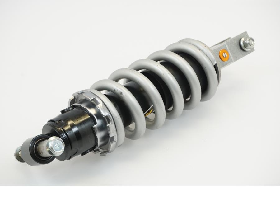 Vänster sida på Stötdämpare från en Yamaha MT-07 -2019 motorcykel.