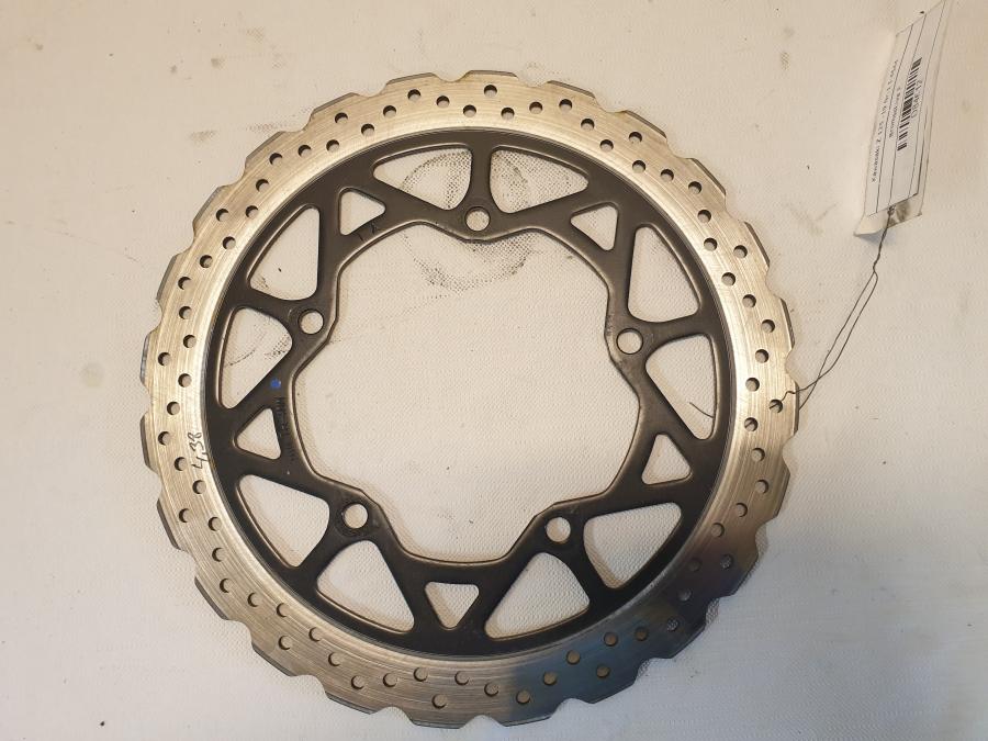 Baksidan på Bromsskiva från en Kawasaki Z 125 -2019 motorcykel.