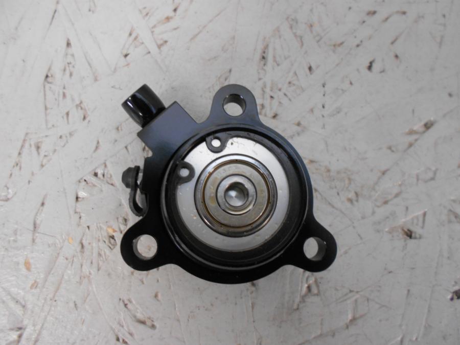 Baksidan på Kopplingslavcylinder från en BMW R 1200 GSA -2018 motorcykel.