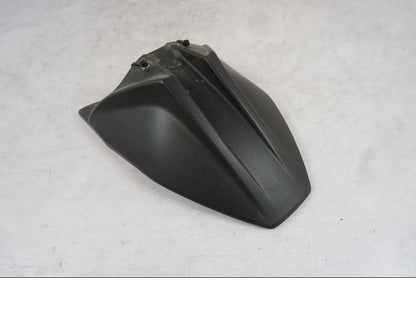 Baksidan på Svingskärm från en KTM 790 Duke -2018 motorcykel.