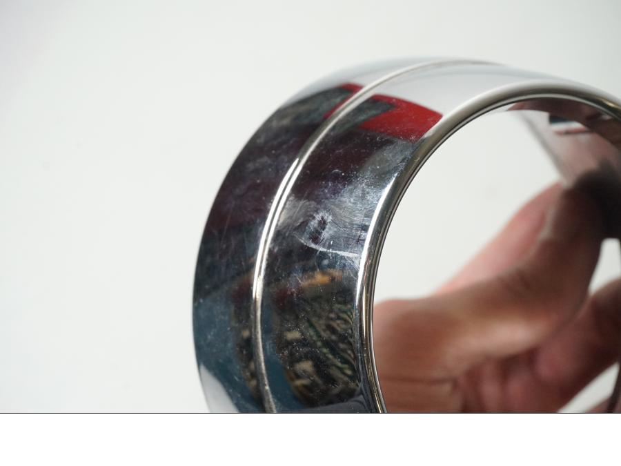 Vänster sida på Instrumentfront från en Suzuki GSX 750 -2001 motorcykel.
