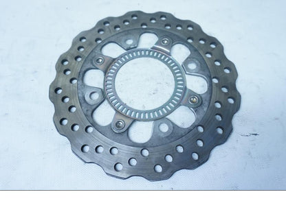 Baksidan på Bromsskiva från en Kawasaki Ninja 650 -2018 motorcykel.