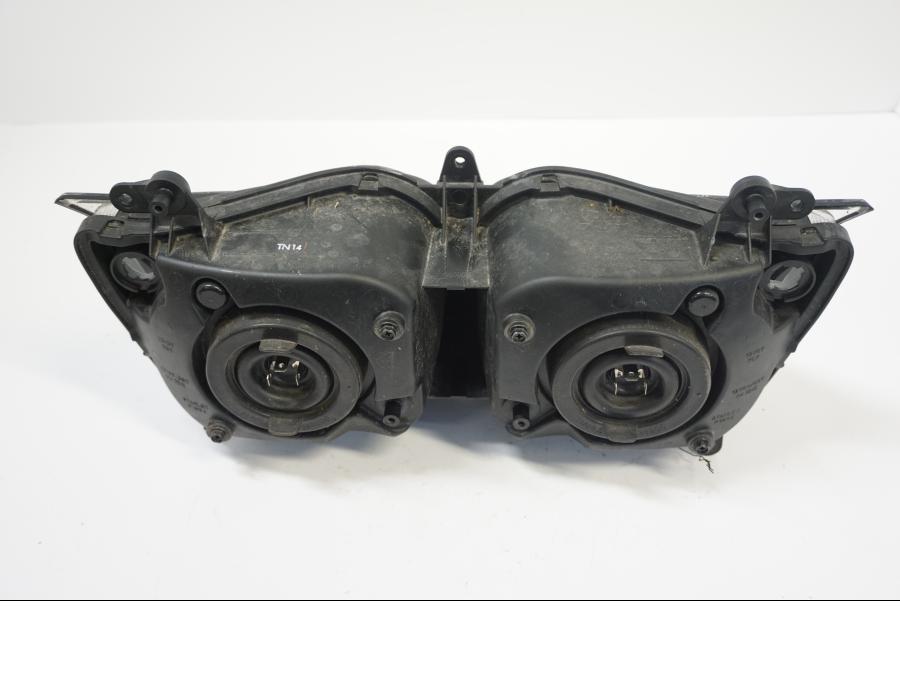 Höger sida på Strålkastare från en Yamaha FZ1-SA -2007 motorcykel.