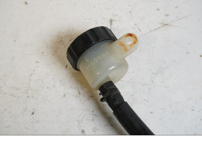 Höger sida på Bromshuvudcylinder från en Yamaha YZF R6 -1999 motorcykel.