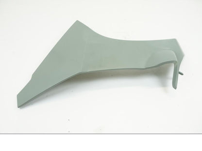 Baksidan på Vattenkylkåpa från en BMW K 1600 -2012 motorcykel.