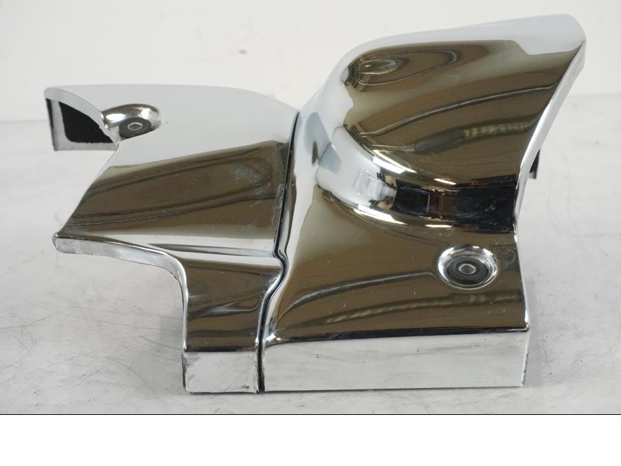 Baksidan på Motorkåpa från en Suzuki VZR 1800 -2009 motorcykel.